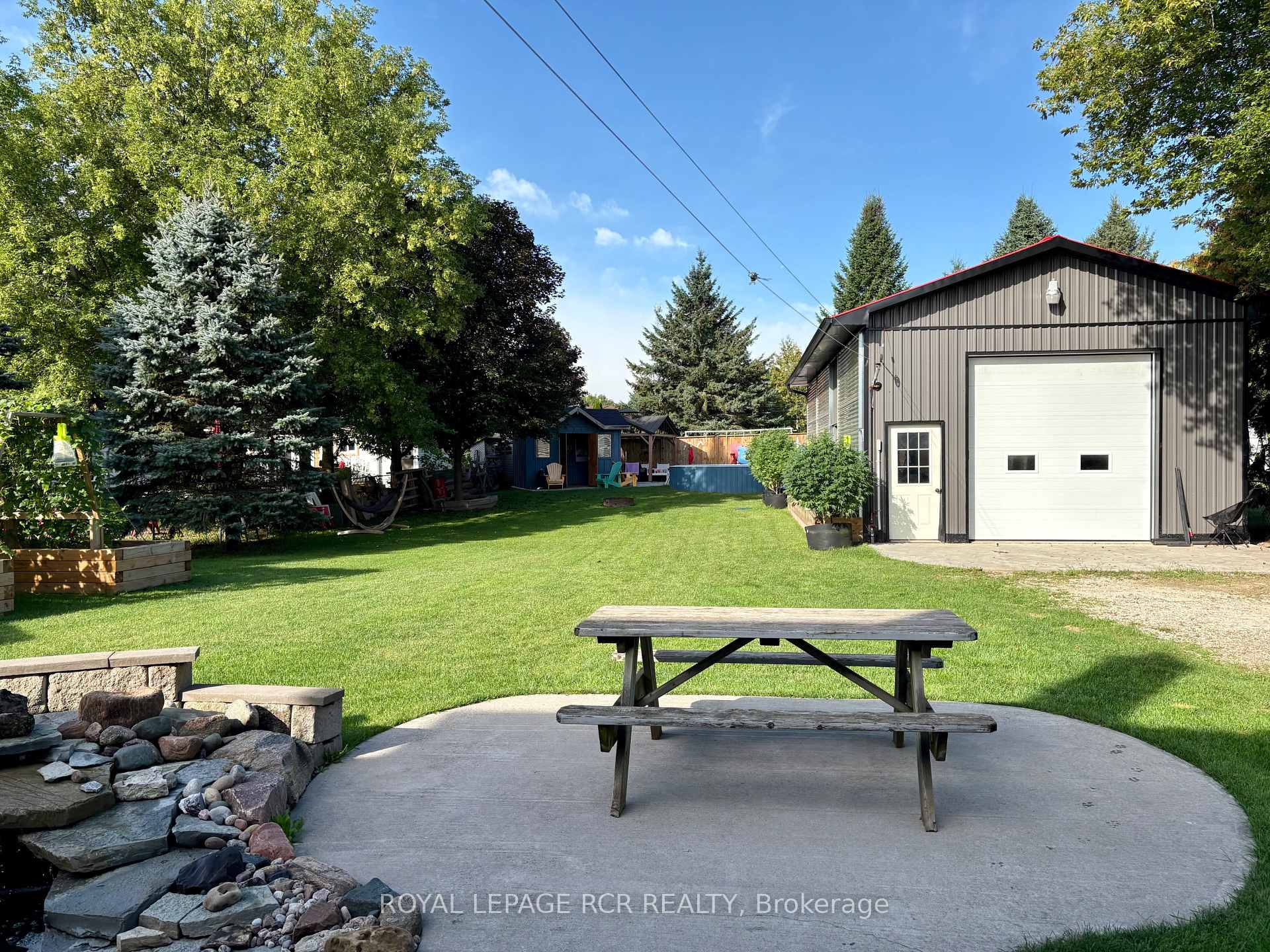 Photo 70 of 16 Loree Drive, Adjala-Tosorontio, Everett — HOMEH