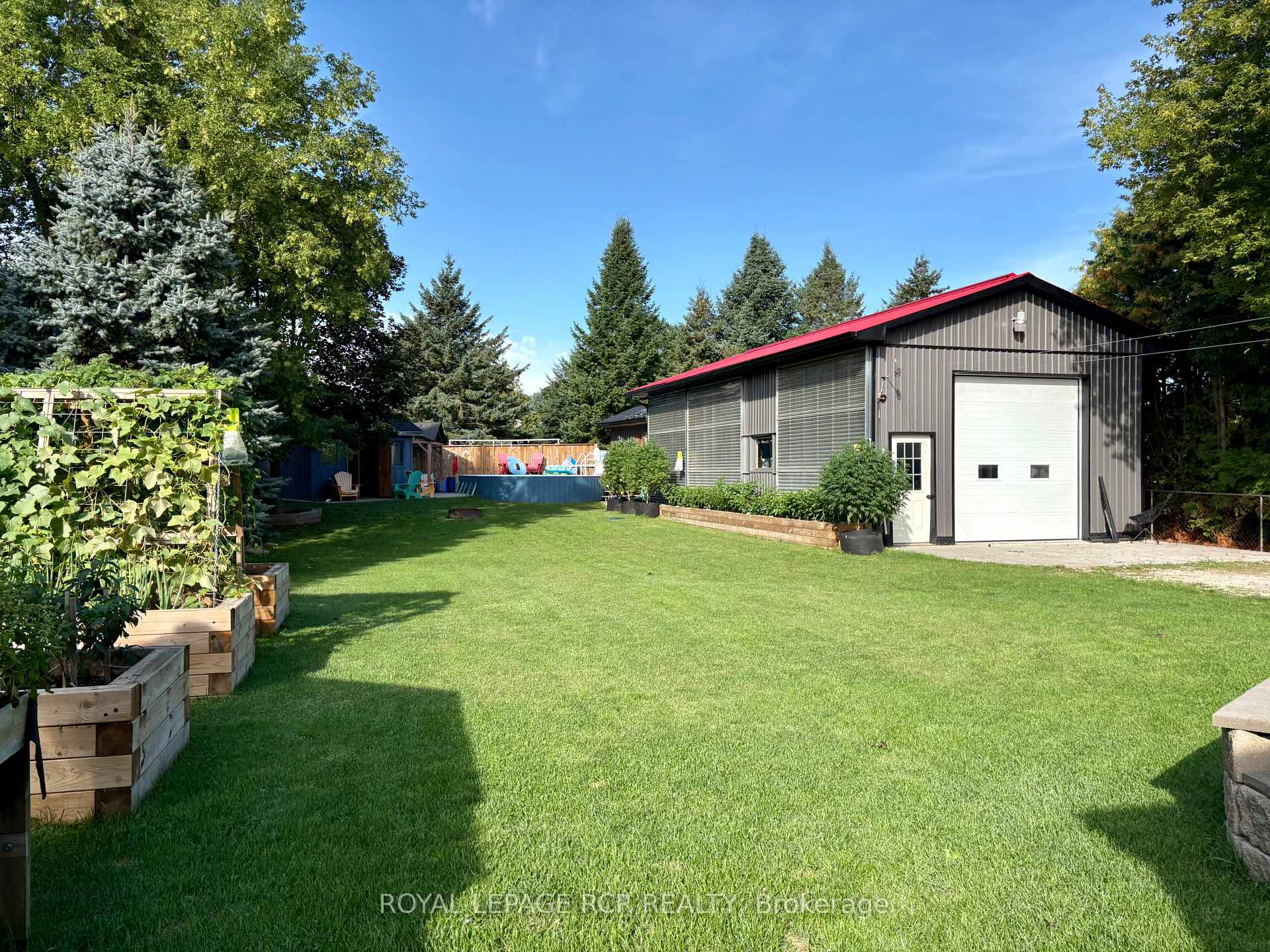 Photo 72 of 16 Loree Drive, Adjala-Tosorontio, Everett — HOMEH