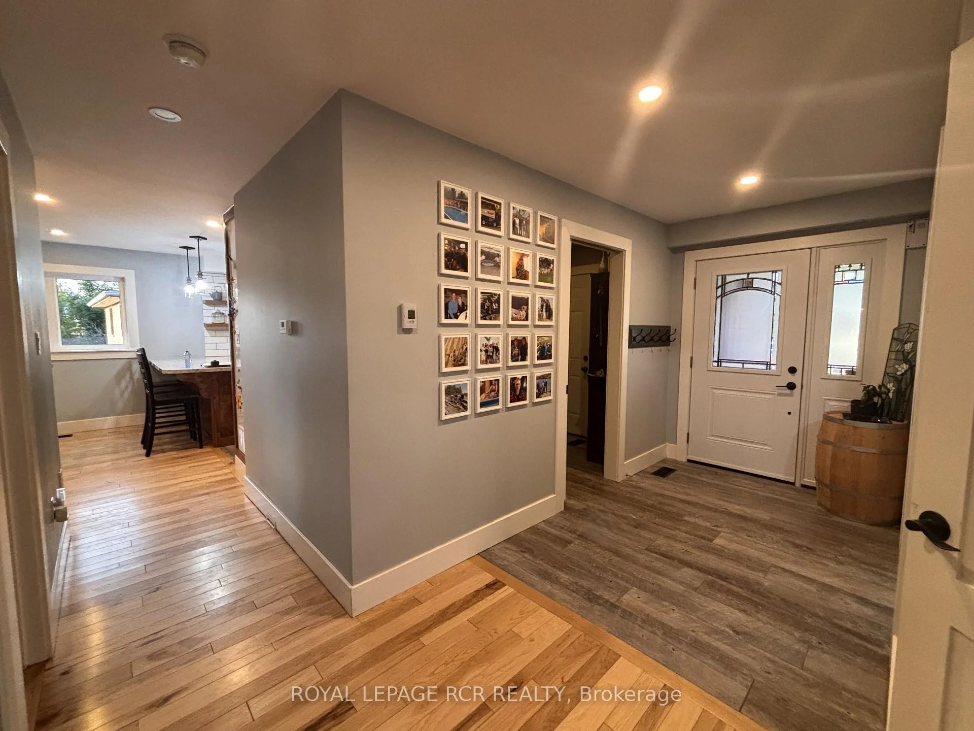Photo 4 of 16 Loree Drive, Adjala-Tosorontio, Everett — HOMEH
