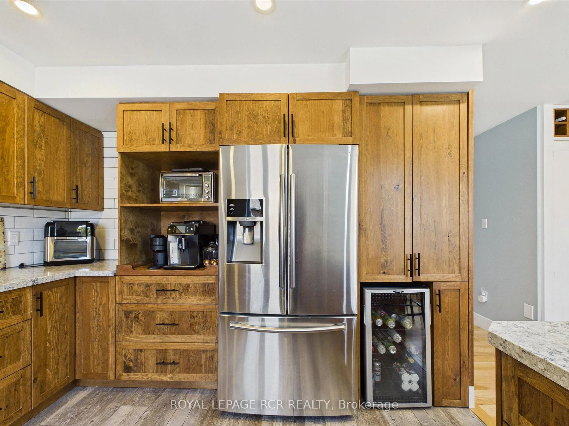 Photo 24 of 16 Loree Drive, Adjala-Tosorontio, Everett — HOMEH