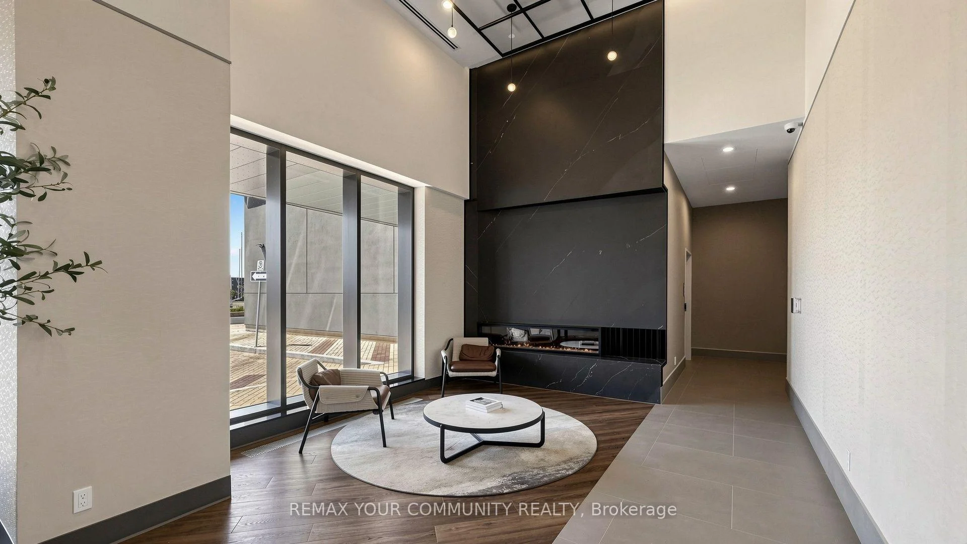 Photo 5 of Unit 1104, 1007 Queensway Avenue, Etobicoke, Etobicoke West Mall — HOMEH