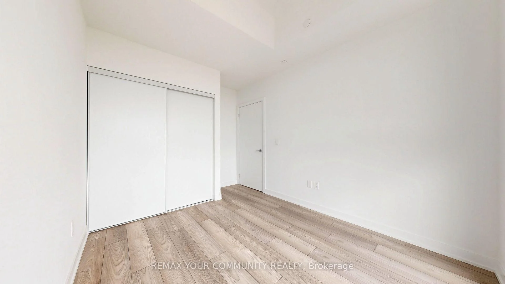 Photo 24 of Unit 1104, 1007 Queensway Avenue, Etobicoke, Etobicoke West Mall — HOMEH
