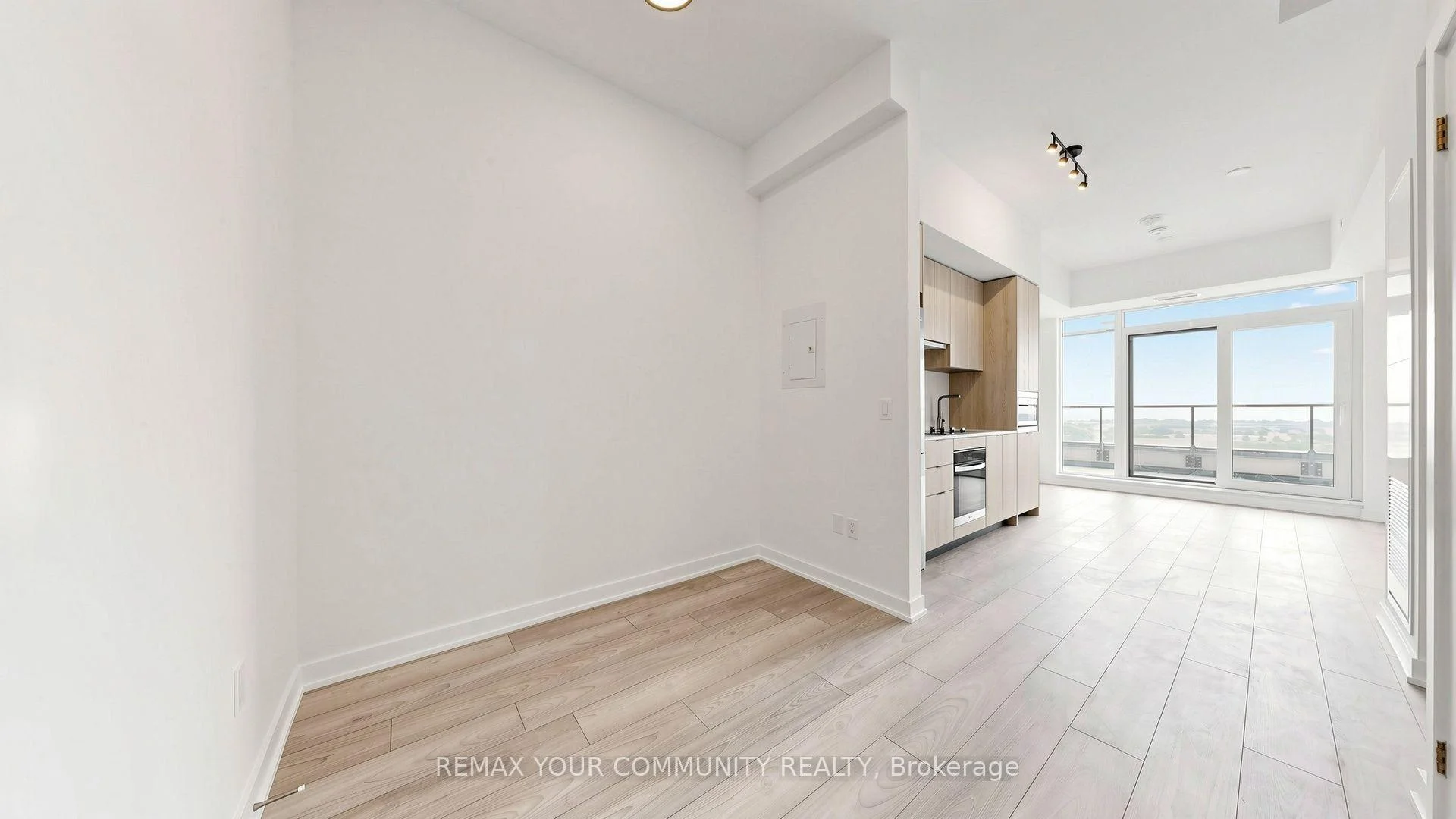 Photo 26 of Unit 1104, 1007 Queensway Avenue, Etobicoke, Etobicoke West Mall — HOMEH