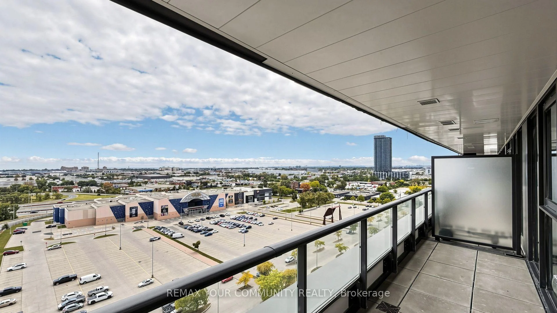 Photo 32 of Unit 1104, 1007 Queensway Avenue, Etobicoke, Etobicoke West Mall — HOMEH