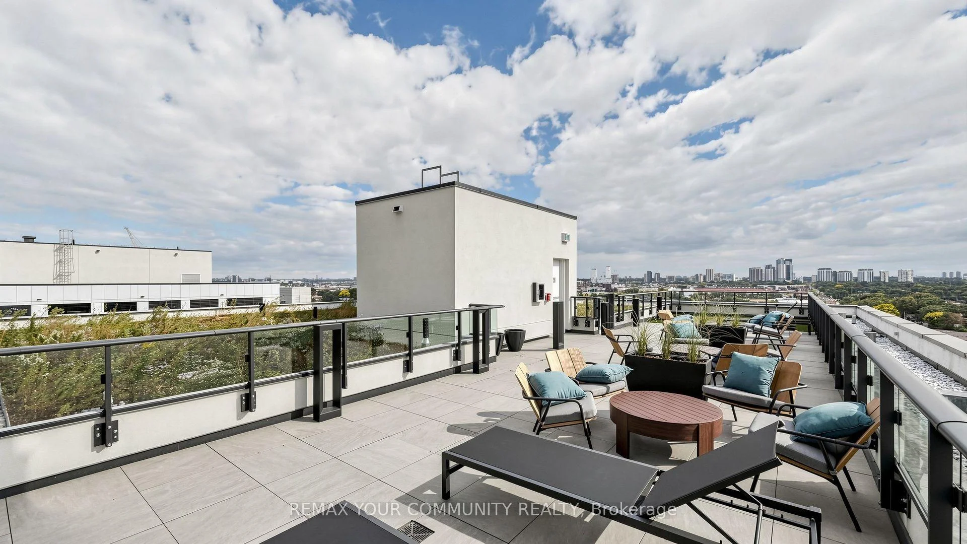 Photo 37 of Unit 1104, 1007 Queensway Avenue, Etobicoke, Etobicoke West Mall — HOMEH