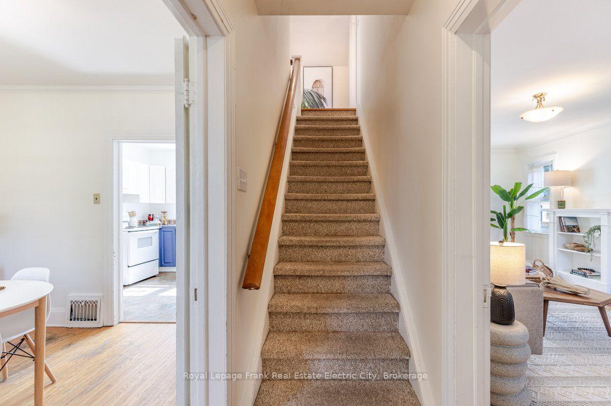 Photo 4 of 567 King Street, Peterborough, Town Ward 3 — HOMEH