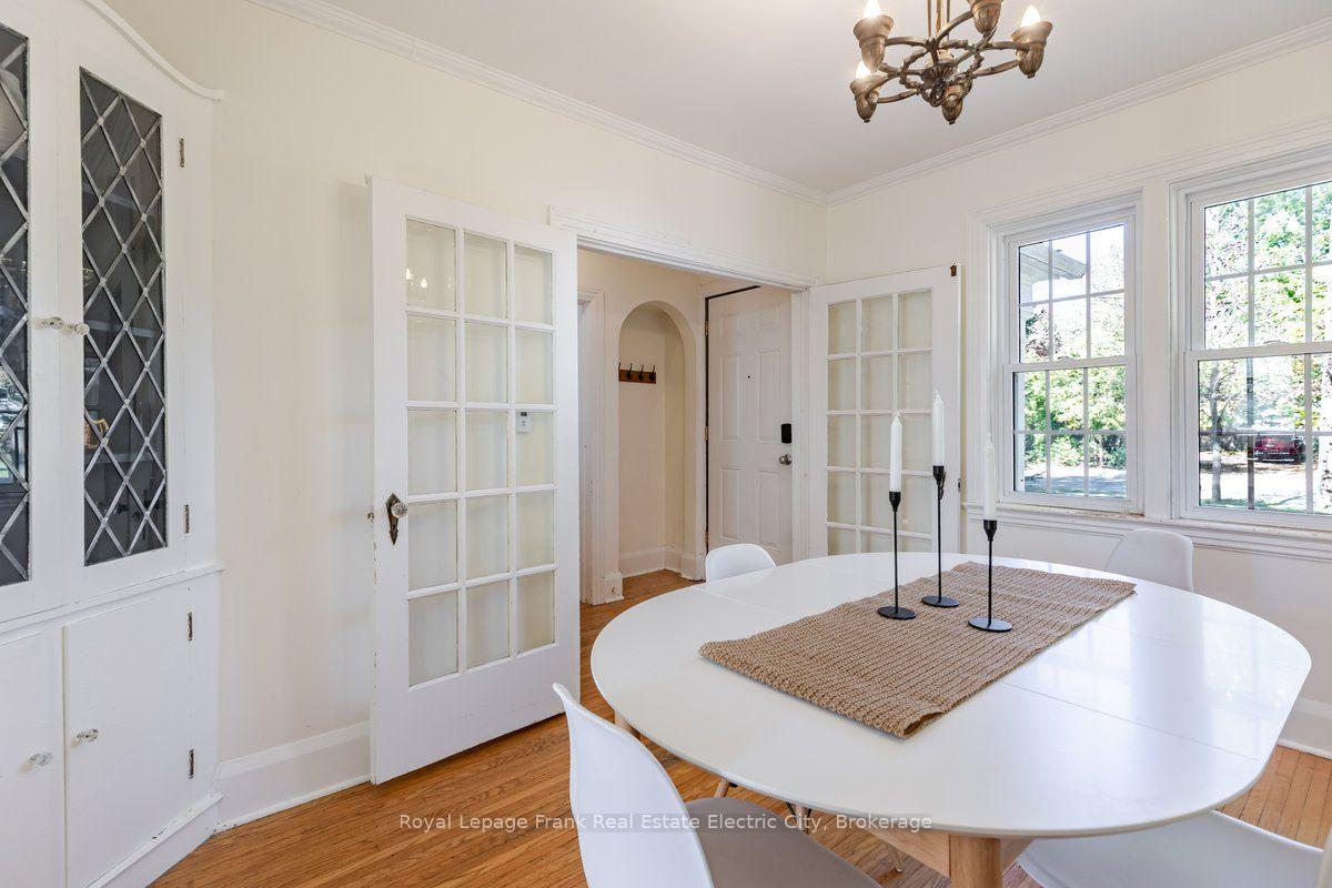 Photo 6 of 567 King Street, Peterborough, Town Ward 3 — HOMEH