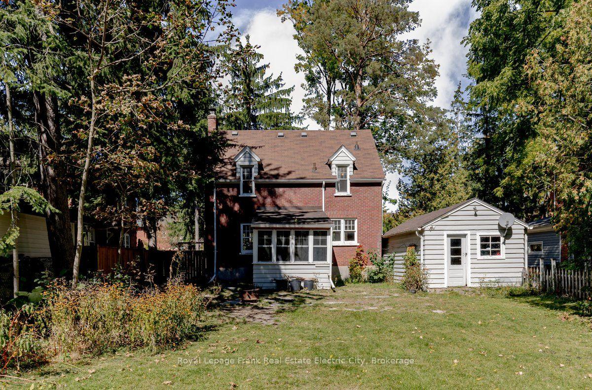 Photo 43 of 567 King Street, Peterborough, Town Ward 3 — HOMEH