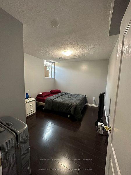 Photo 3 of Unit 2 Bedroom Apartment, 562 Feathergrass Crescent, Mississauga, Hurontario — HOMEH