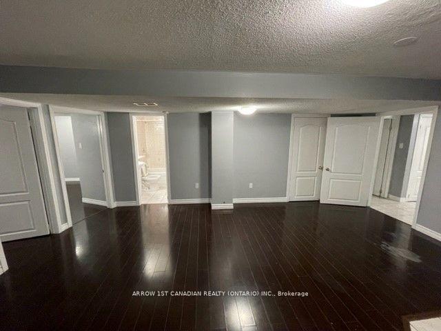 Photo 4 of Unit 2 Bedroom Apartment, 562 Feathergrass Crescent, Mississauga, Hurontario — HOMEH