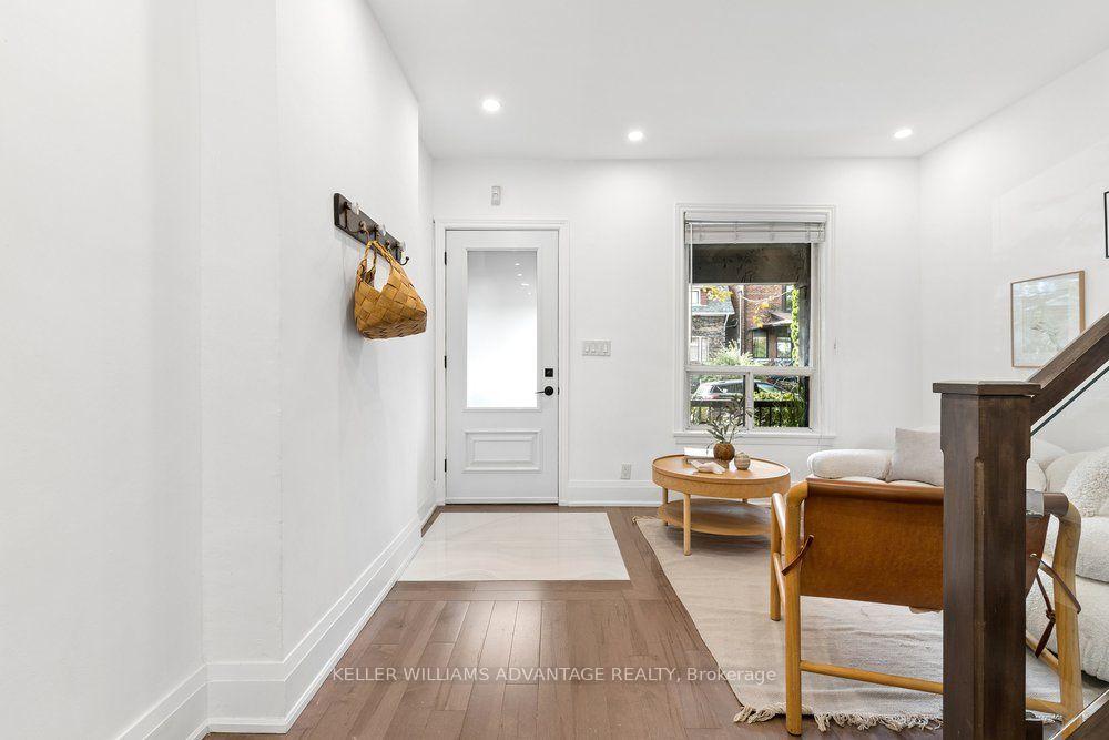 Photo 4 of 509 Crawford Street, Toronto, Palmerston-Little Italy — HOMEH