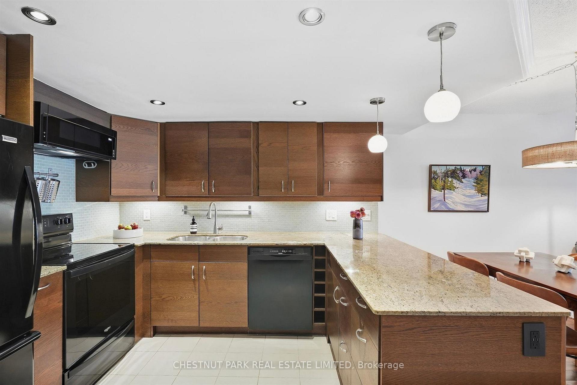 Photo 4 of Unit 211, 65 Scadding Avenue, Toronto, Waterfront Communities — HOMEH