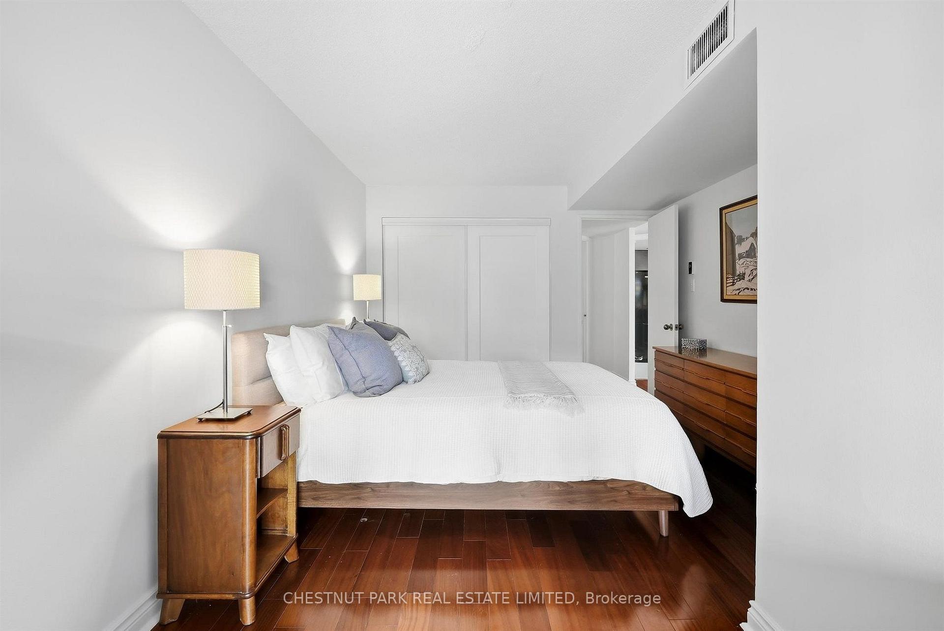 Photo 15 of Unit 211, 65 Scadding Avenue, Toronto, Waterfront Communities — HOMEH