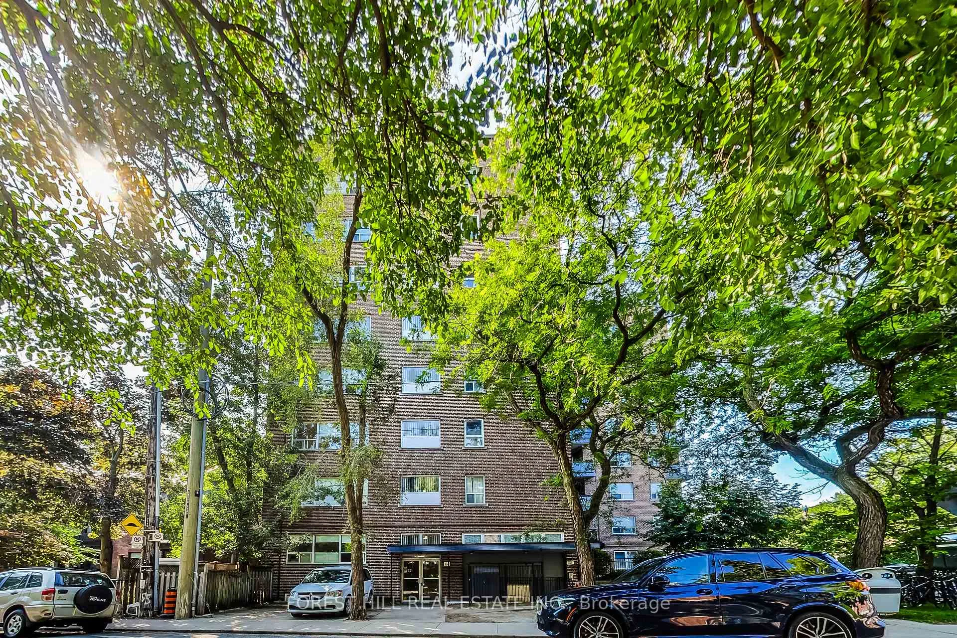 Photo 4 of Unit 807, 291 Avenue Road, Toronto, Yonge-St. Clair — HOMEH