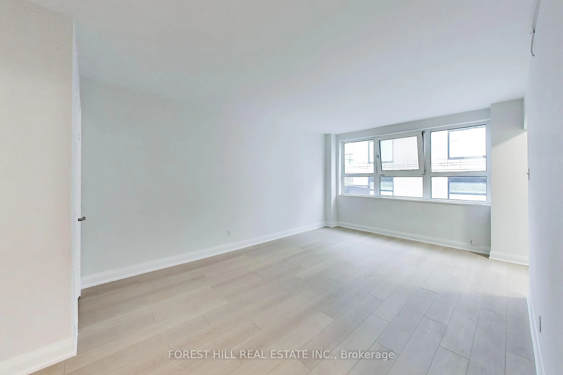 Photo 23 of Unit 807, 291 Avenue Road, Toronto, Yonge-St. Clair — HOMEH