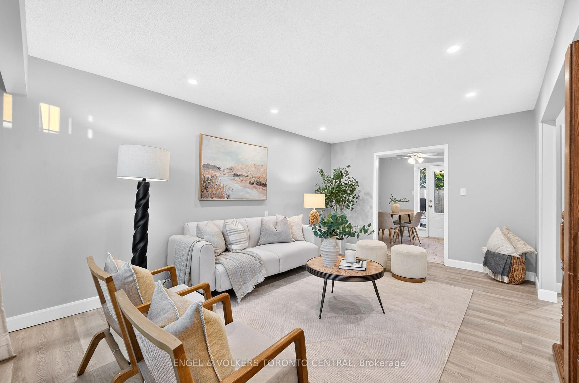 Photo of 121 Southwood Drive