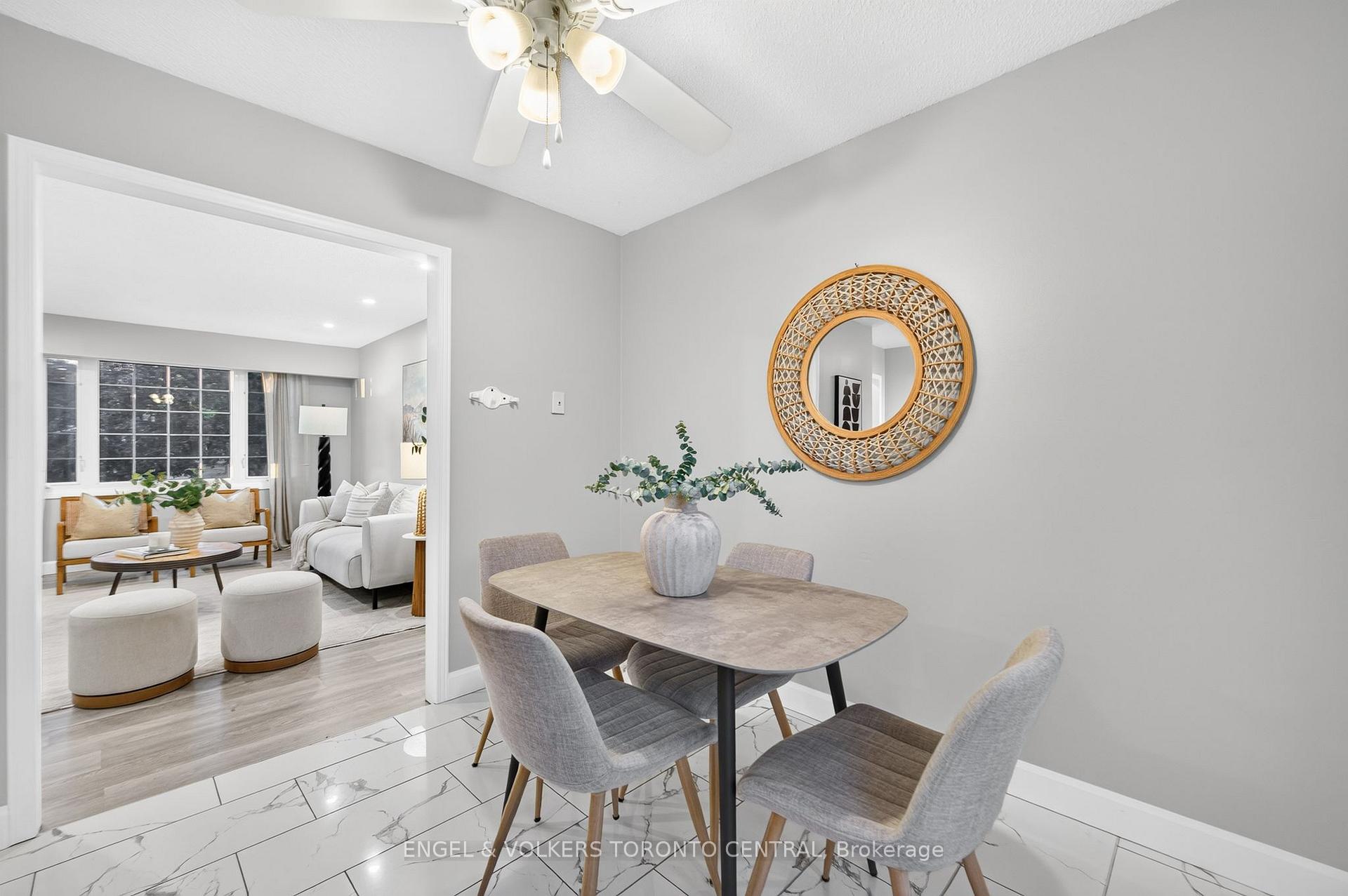 Photo 15 of 121 Southwood Drive, Kitchener, Country Hills — HOMEH