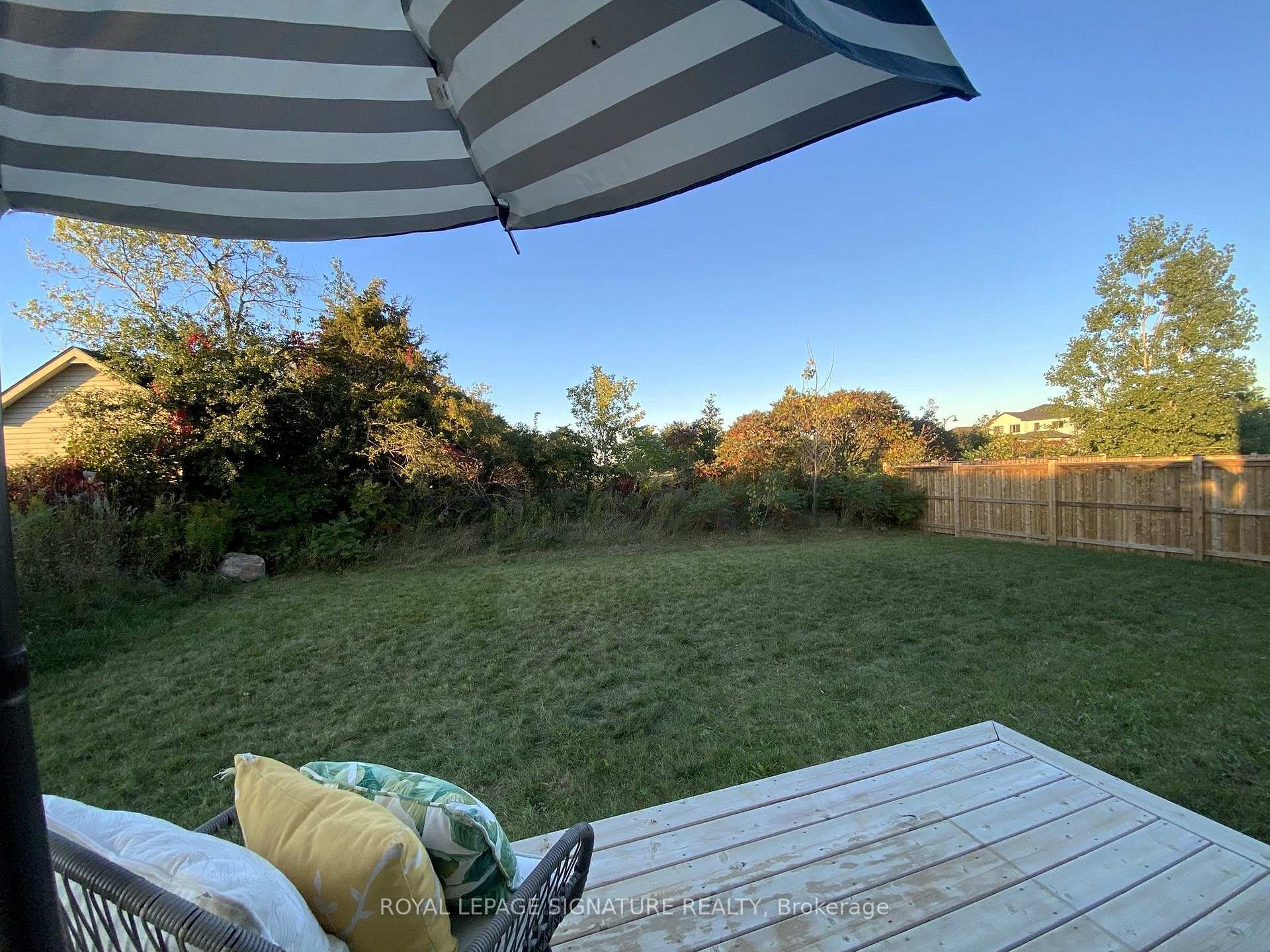 Photo 5 of 14 Griffin Street, Prince Edward County, Picton — HOMEH