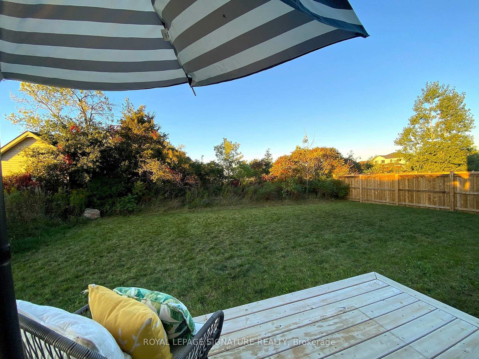 Photo 11 of 14 Griffin Street, Prince Edward County, Picton — HOMEH