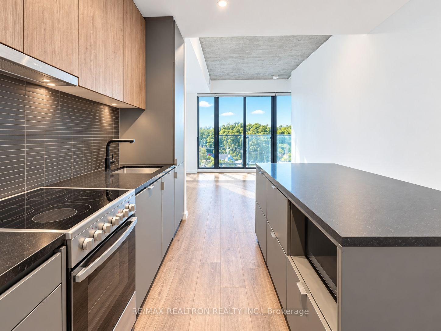 Photo 7 of Unit 608, 7 Smith Crescent, Etobicoke, Stonegate-Queensway — HOMEH