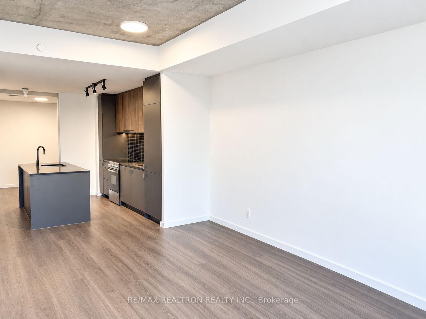 Photo 9 of Unit 608, 7 Smith Crescent, Etobicoke, Stonegate-Queensway — HOMEH