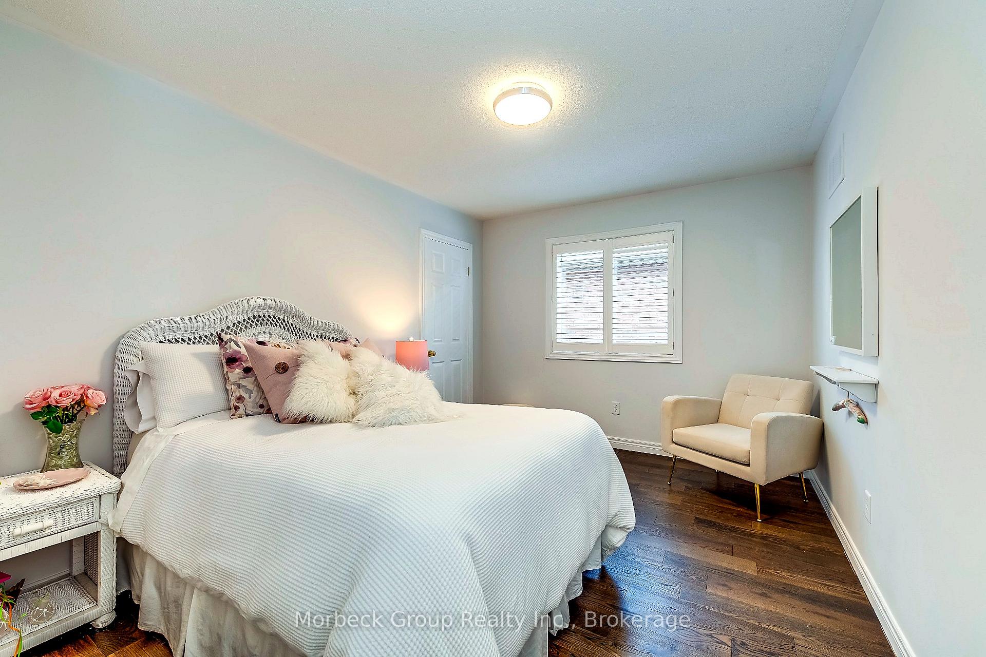 Photo 18 of 1436 Gulledge Trail, Oakville, West Oak Trails — HOMEH