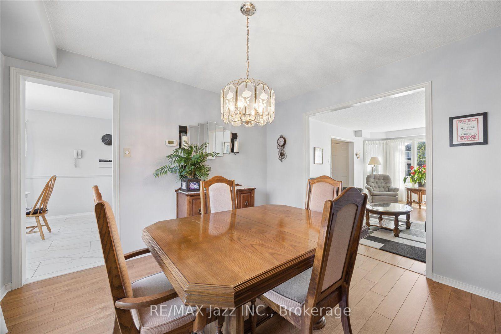 Photo 7 of 894 Grandview Street N, Oshawa, Pinecrest — HOMEH