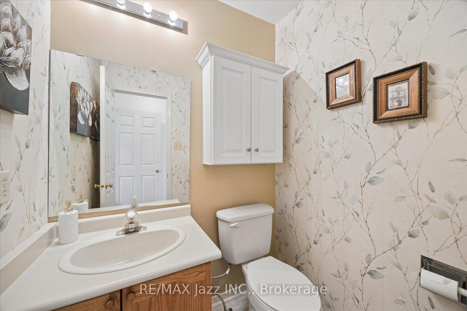 Photo 14 of 894 Grandview Street N, Oshawa, Pinecrest — HOMEH