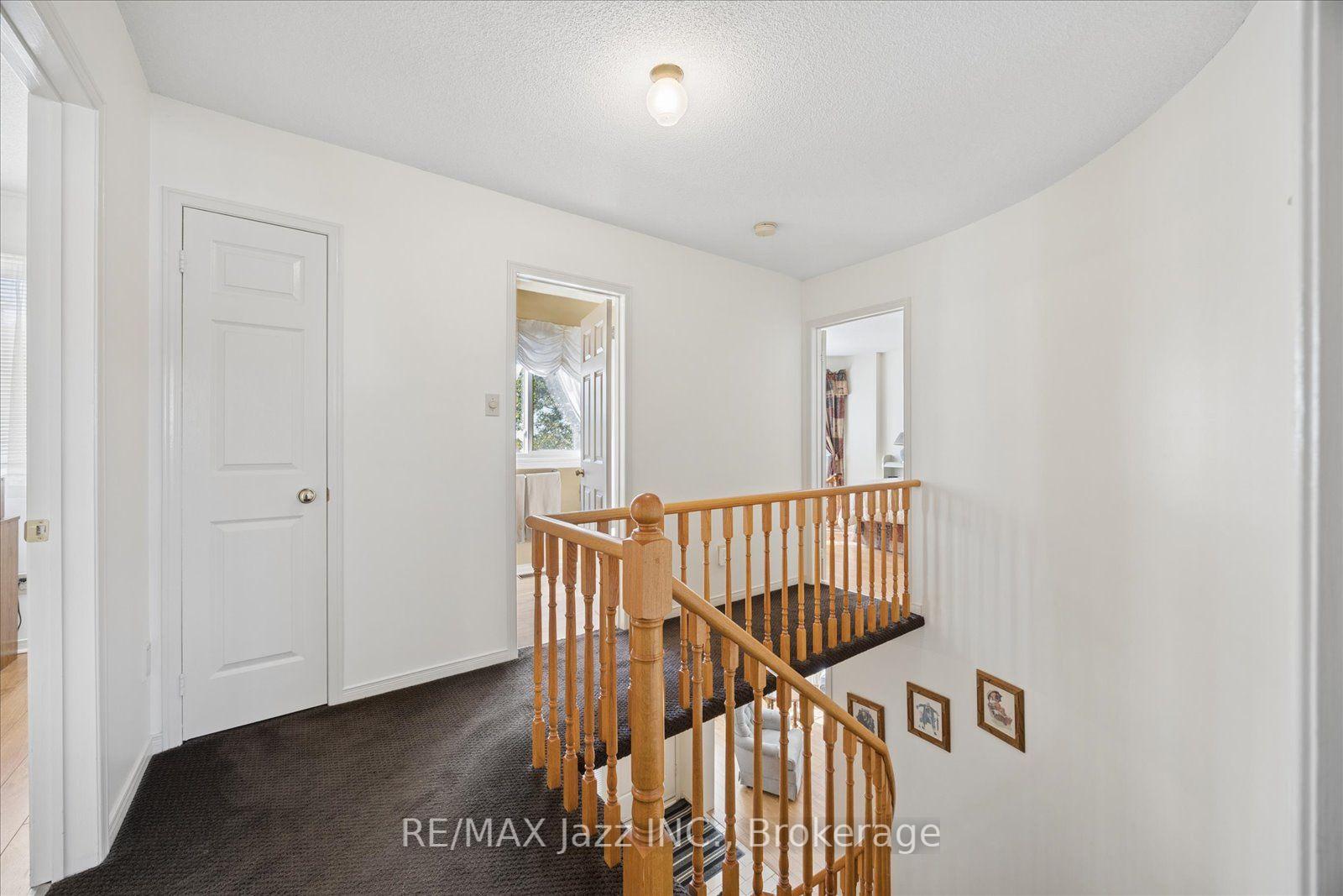 Photo 16 of 894 Grandview Street N, Oshawa, Pinecrest — HOMEH