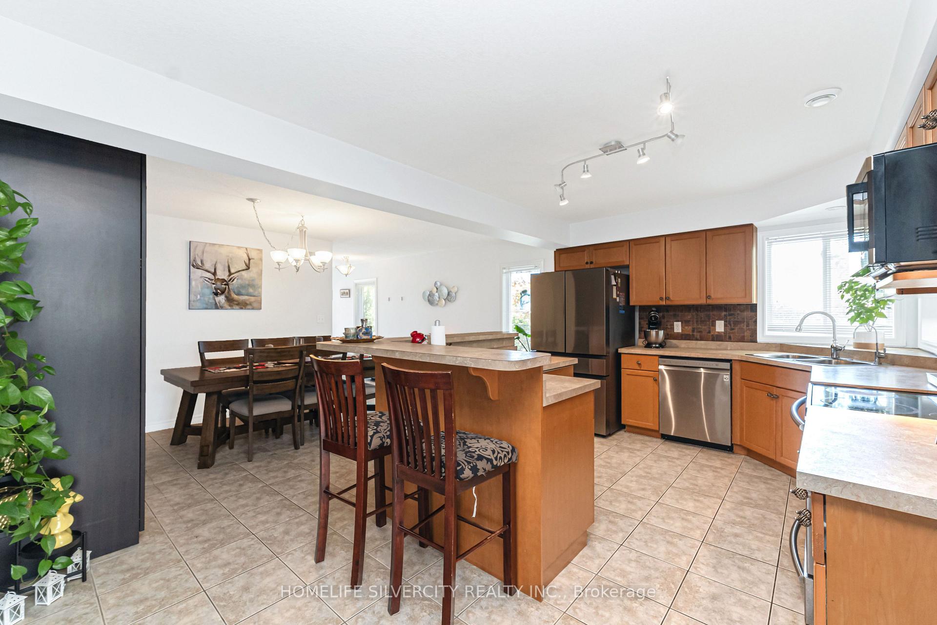 Photo 15 of Unit 27, 20 Shackleton Drive, Guelph, Grange Road — HOMEH