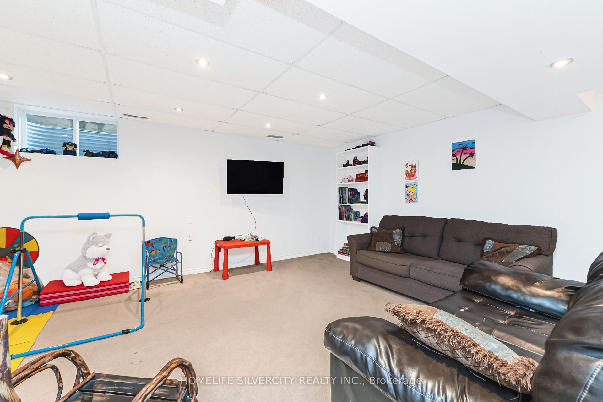 Photo 40 of Unit 27, 20 Shackleton Drive, Guelph, Grange Road — HOMEH