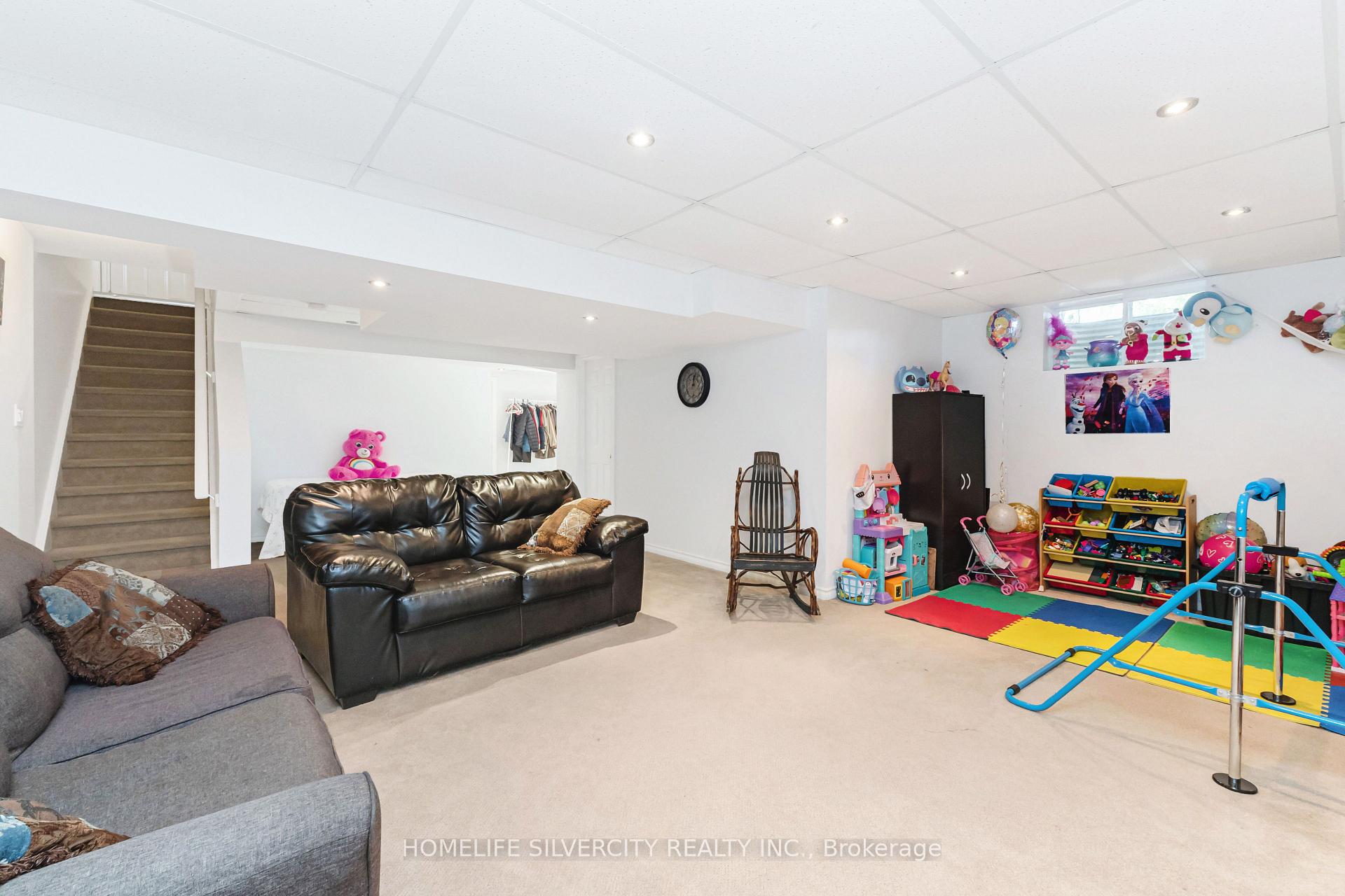 Photo 41 of Unit 27, 20 Shackleton Drive, Guelph, Grange Road — HOMEH