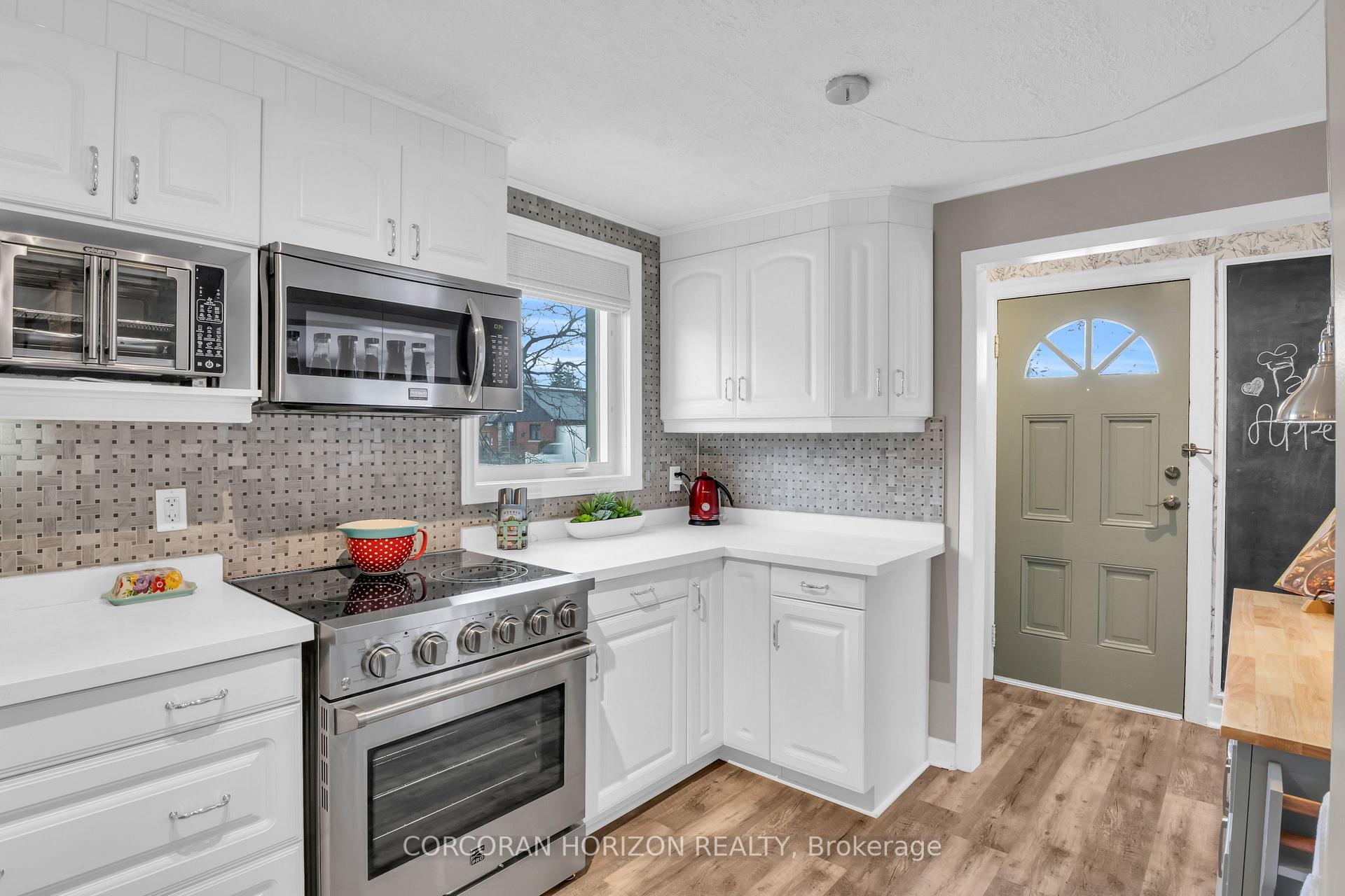 Photo 4 of 296 Weber Street E, Kitchener, King East — HOMEH