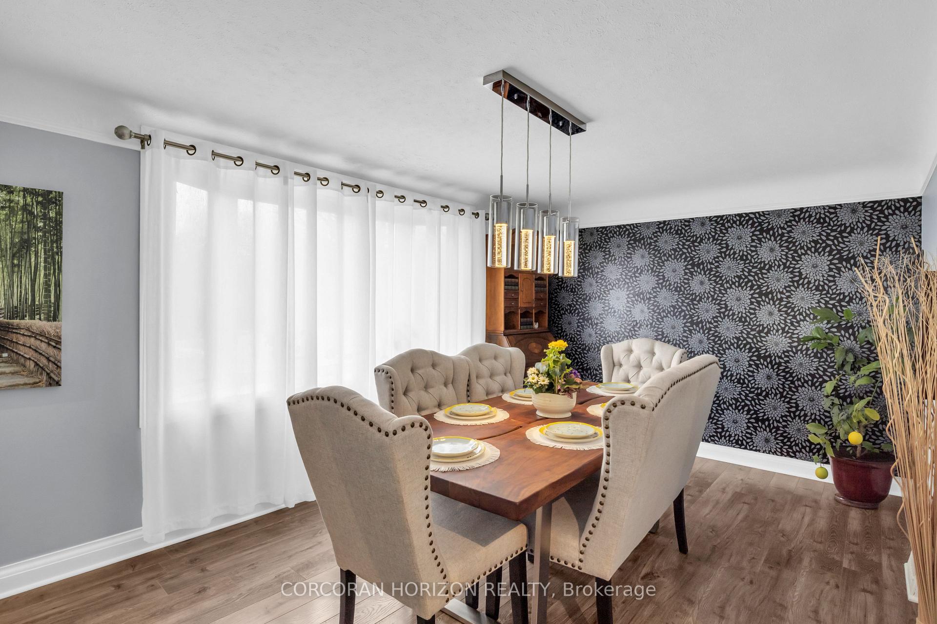 Photo 9 of 296 Weber Street E, Kitchener, King East — HOMEH