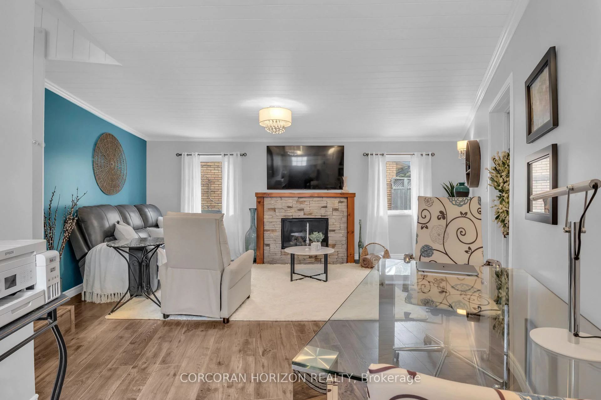 Photo 11 of 296 Weber Street E, Kitchener, King East — HOMEH
