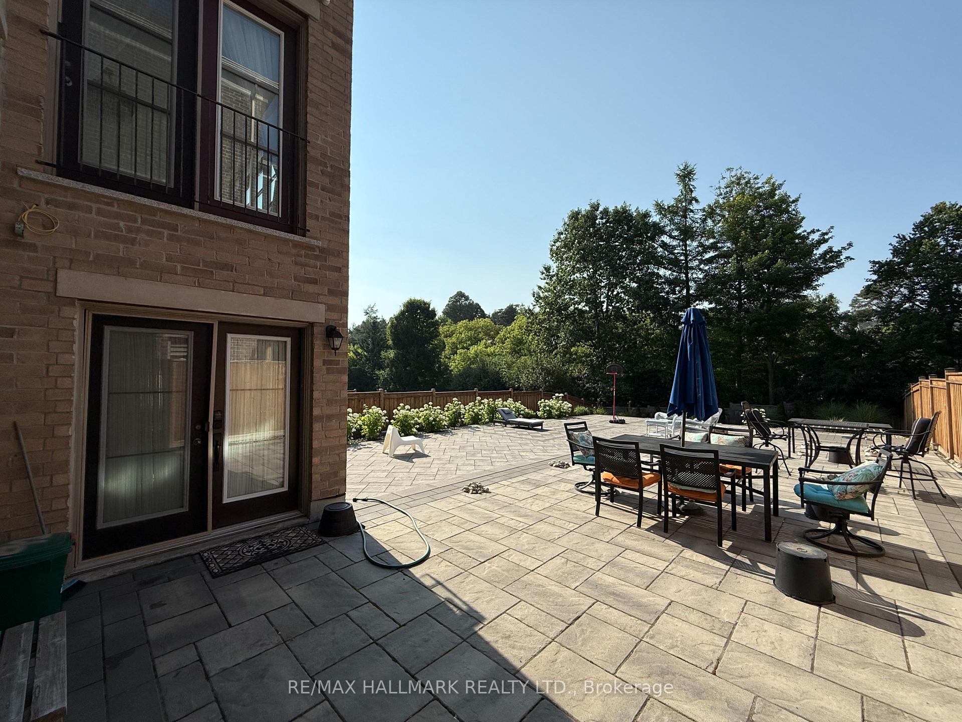 Photo 5 of Unit Lower Level, 91 Glensteeple Trail, Aurora, Aurora Estates — HOMEH