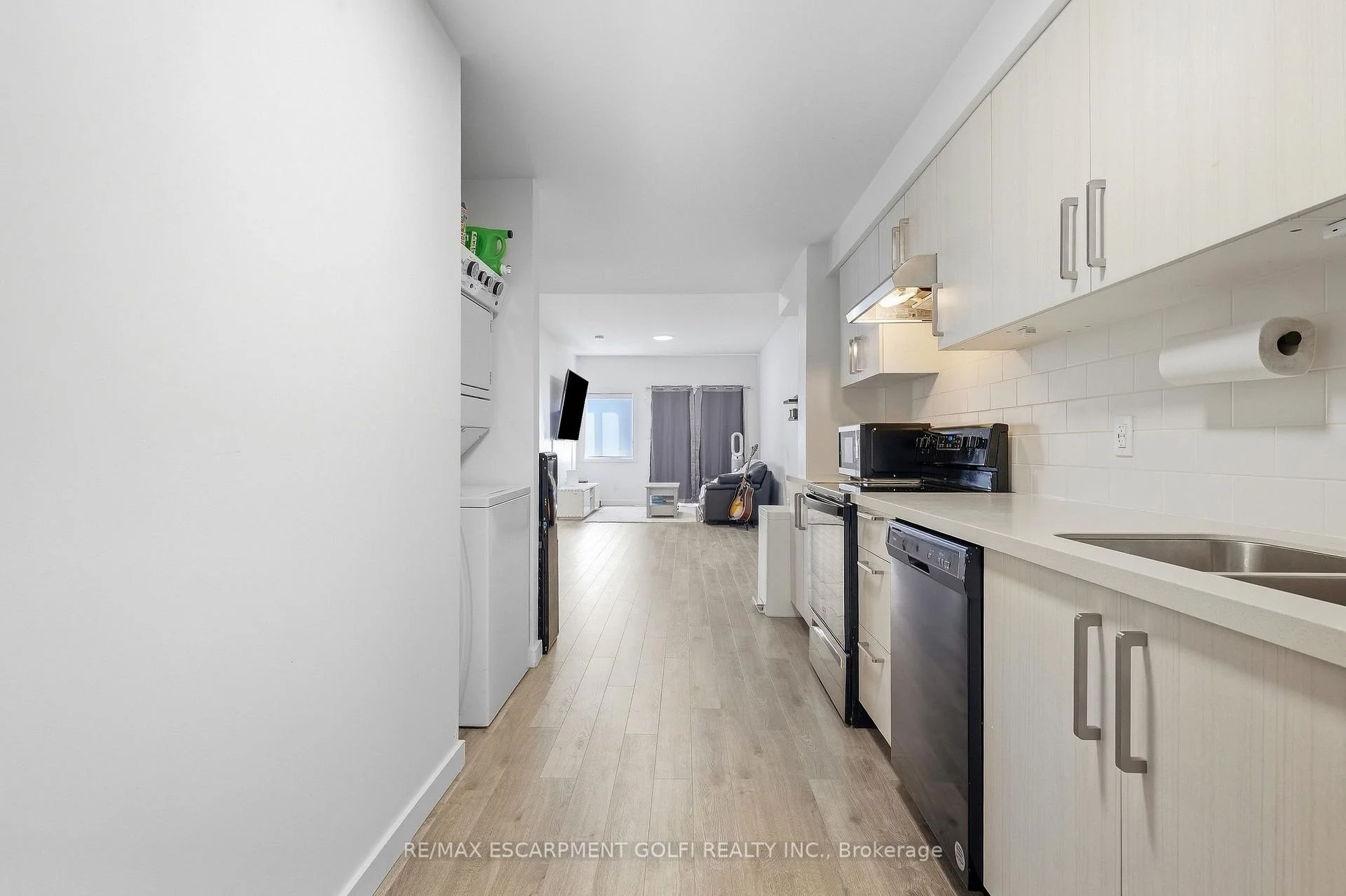Photo 8 of 383 Chaffey Street, Welland, Lincoln/Crowland — HOMEH