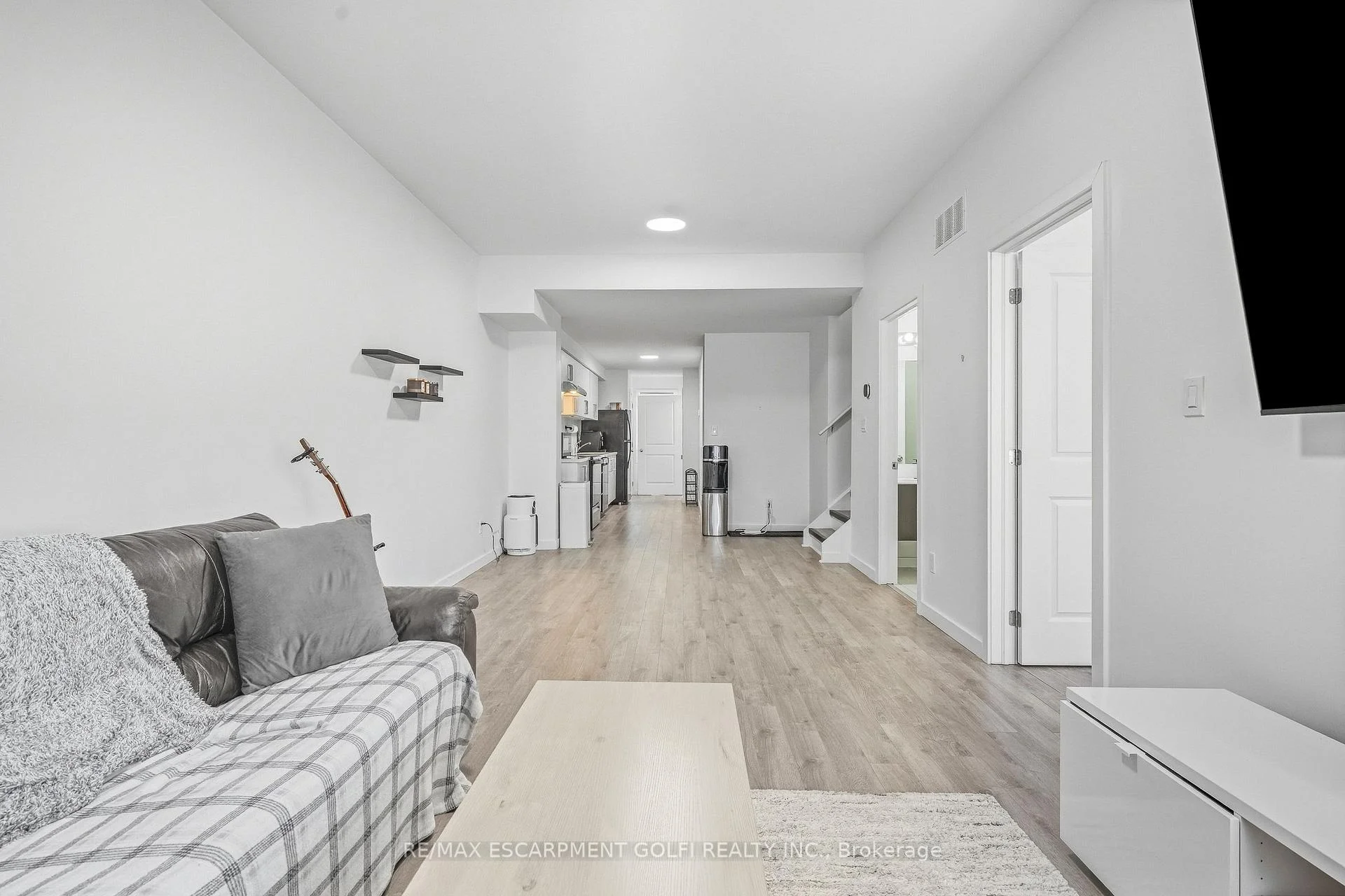 Photo 20 of 383 Chaffey Street, Welland, Lincoln/Crowland — HOMEH