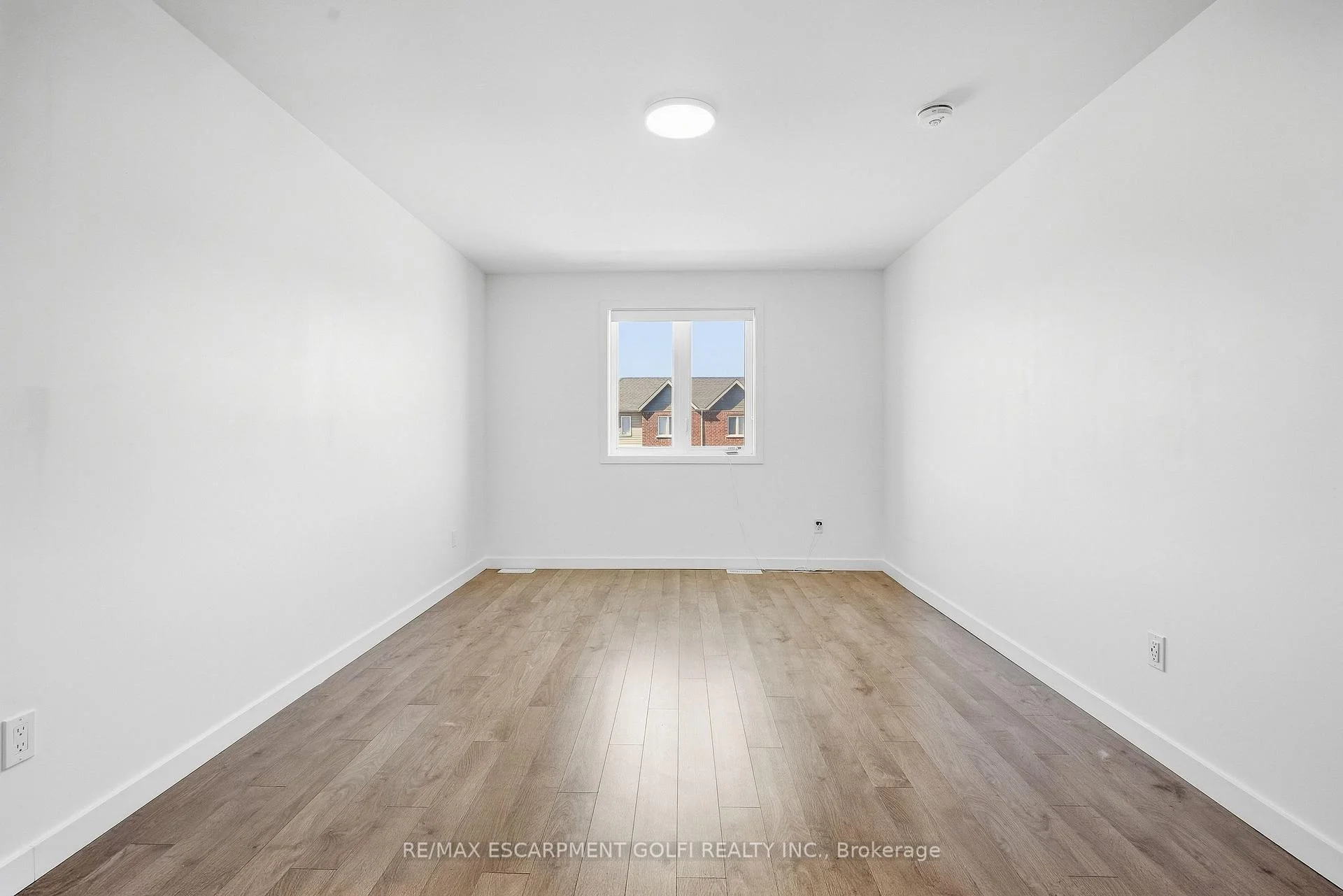 Photo 36 of 383 Chaffey Street, Welland, Lincoln/Crowland — HOMEH