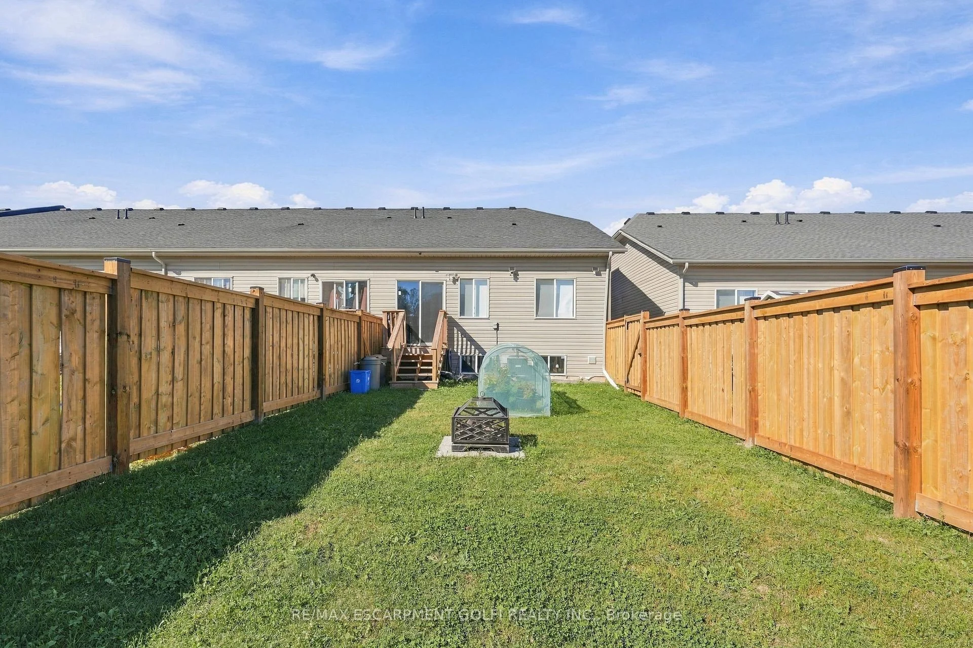 Photo 48 of 383 Chaffey Street, Welland, Lincoln/Crowland — HOMEH