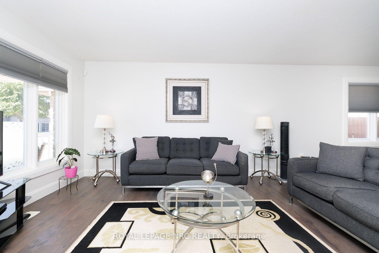 Photo 7 of 8057 Citation Road, Niagara Falls, Ascot — HOMEH