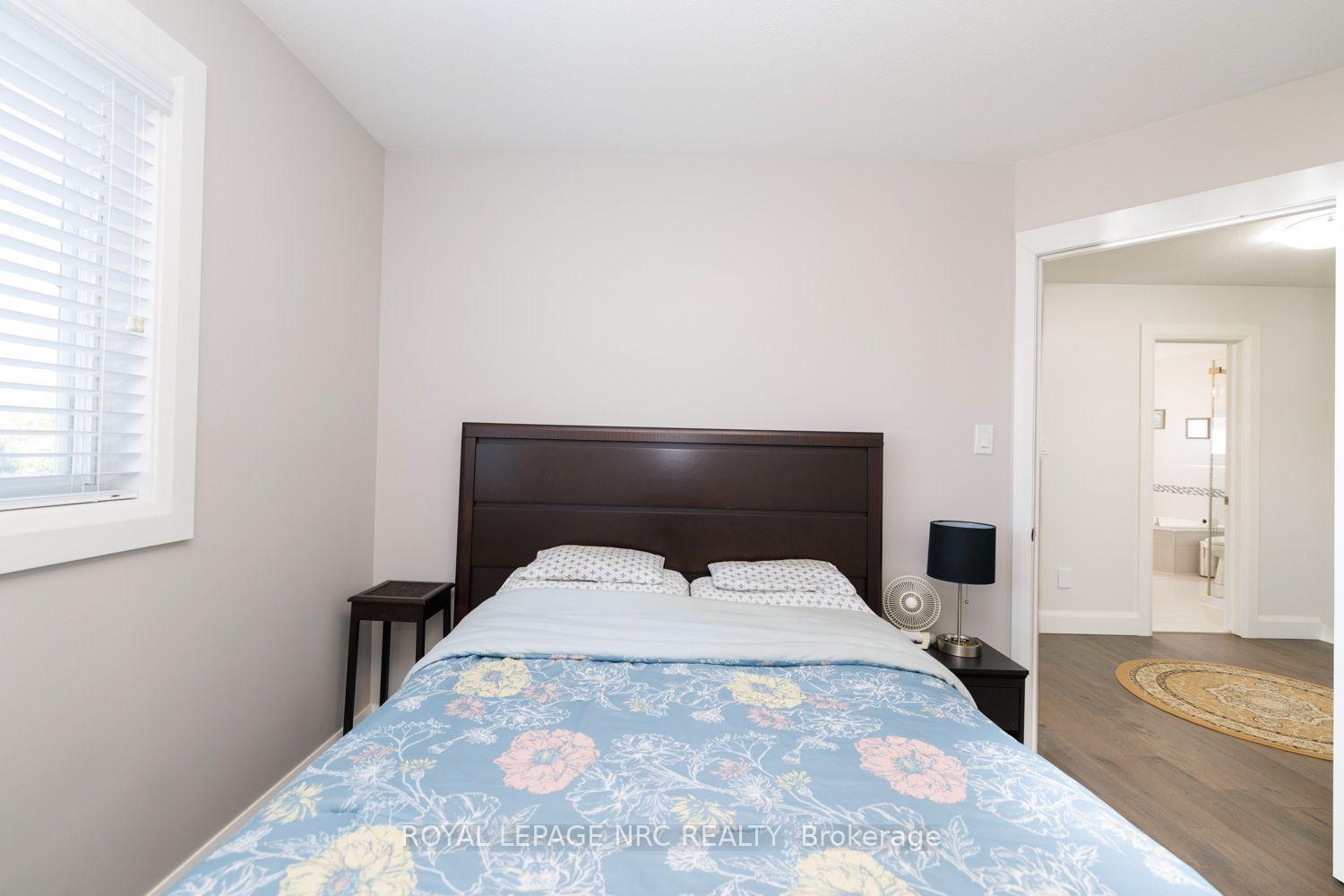 Photo 23 of 8057 Citation Road, Niagara Falls, Ascot — HOMEH