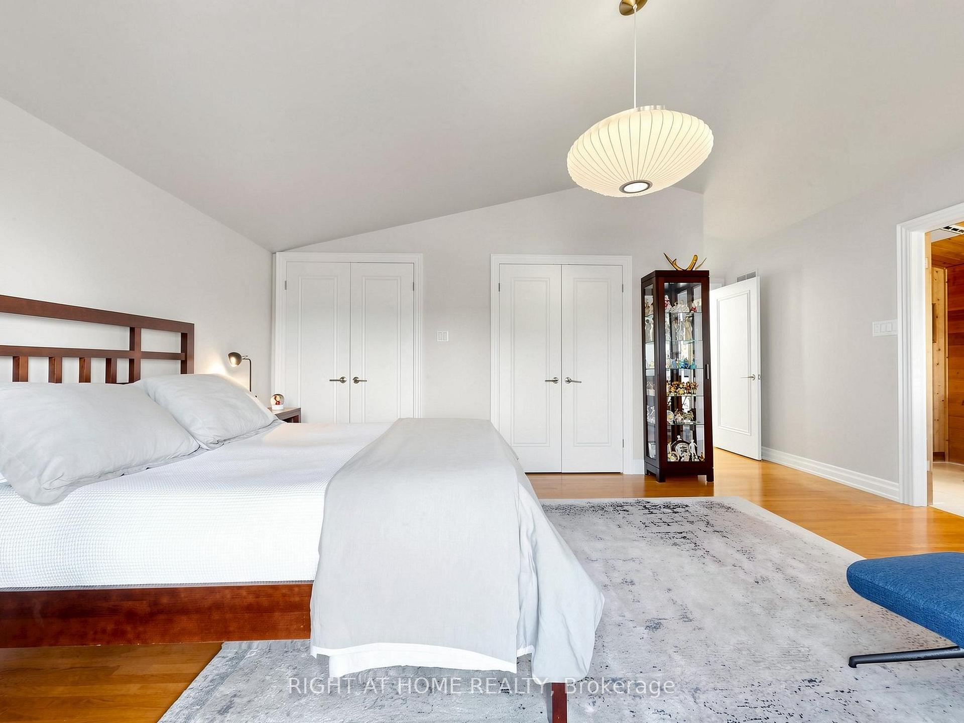 Photo 26 of 4 Grovetree Road, Etobicoke, Thistletown-Beaumonde Heights — HOMEH