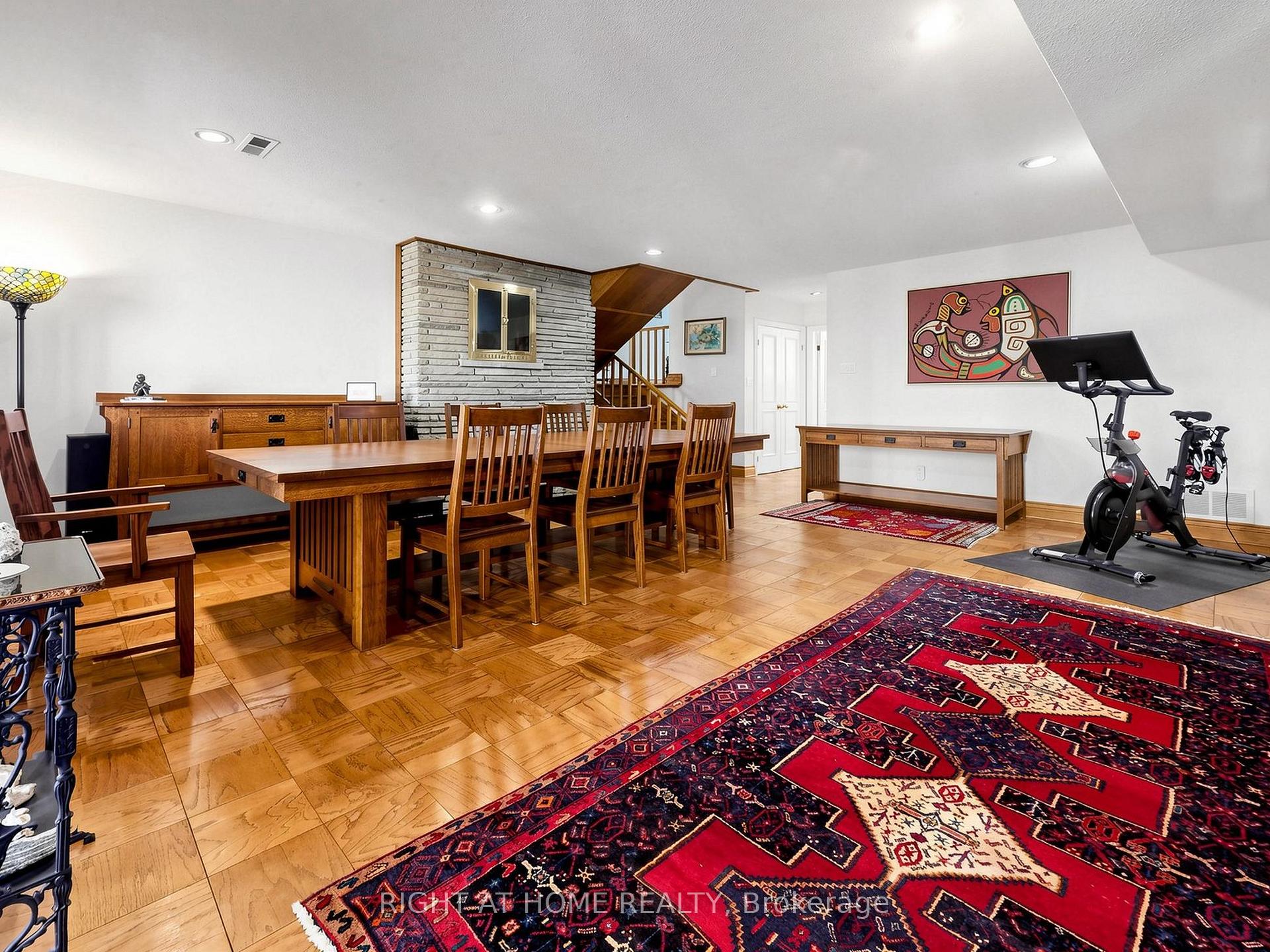 Photo 33 of 4 Grovetree Road, Etobicoke, Thistletown-Beaumonde Heights — HOMEH