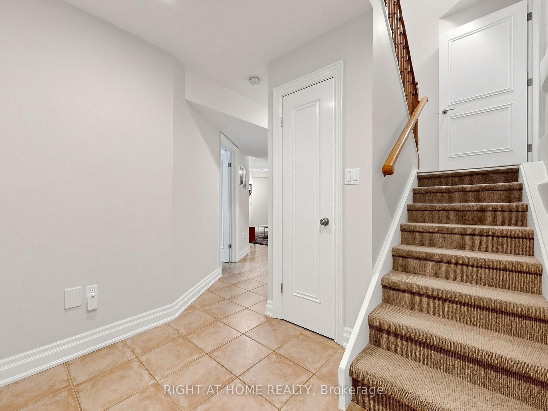 Photo 39 of 4 Grovetree Road, Etobicoke, Thistletown-Beaumonde Heights — HOMEH