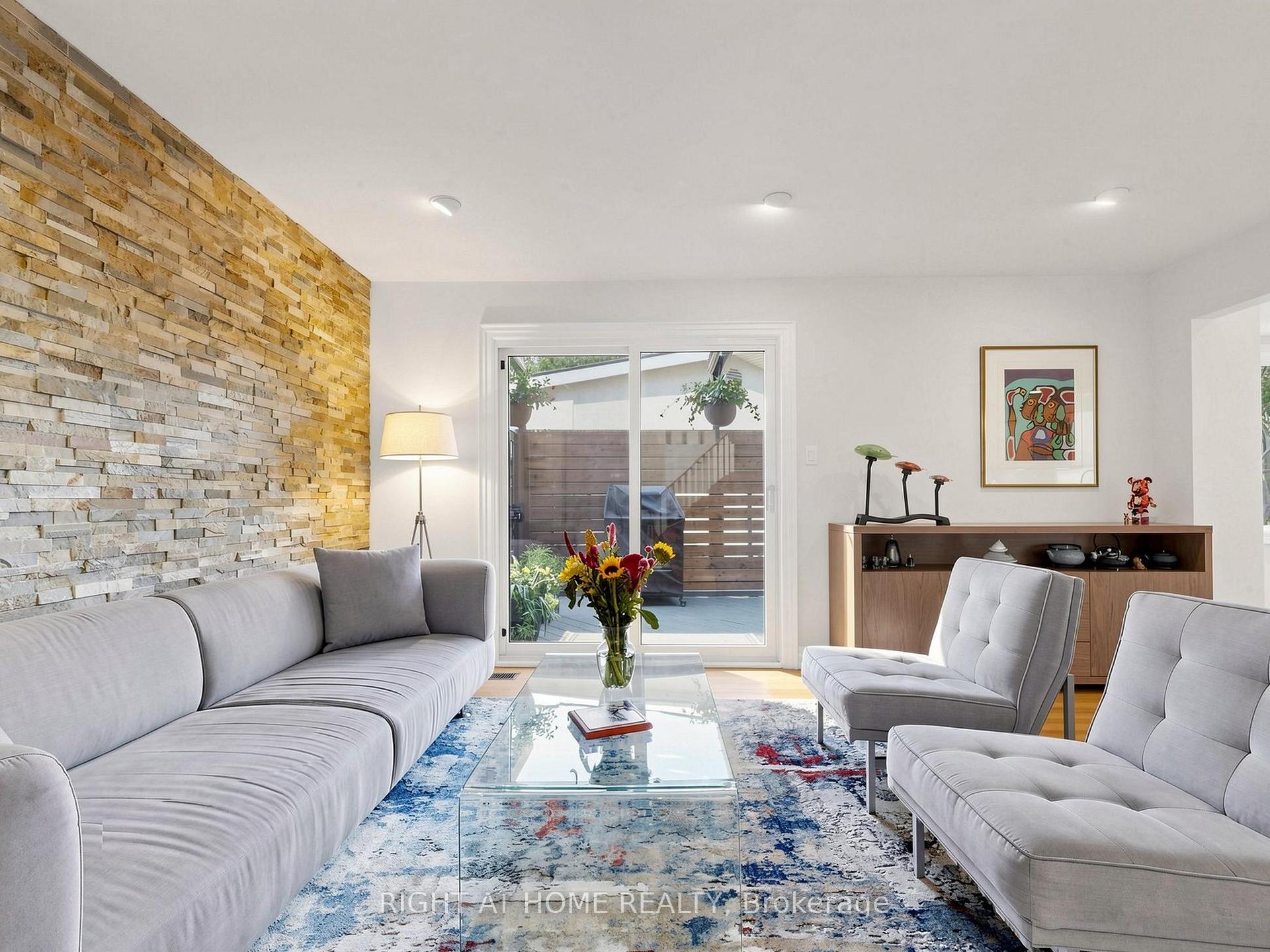 Photo 43 of 4 Grovetree Road, Etobicoke, Thistletown-Beaumonde Heights — HOMEH