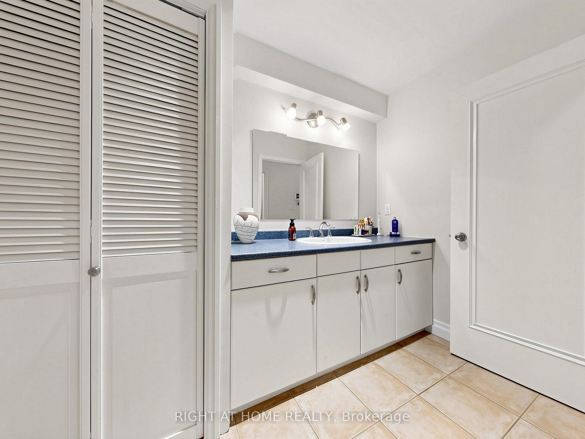 Photo 46 of 4 Grovetree Road, Etobicoke, Thistletown-Beaumonde Heights — HOMEH