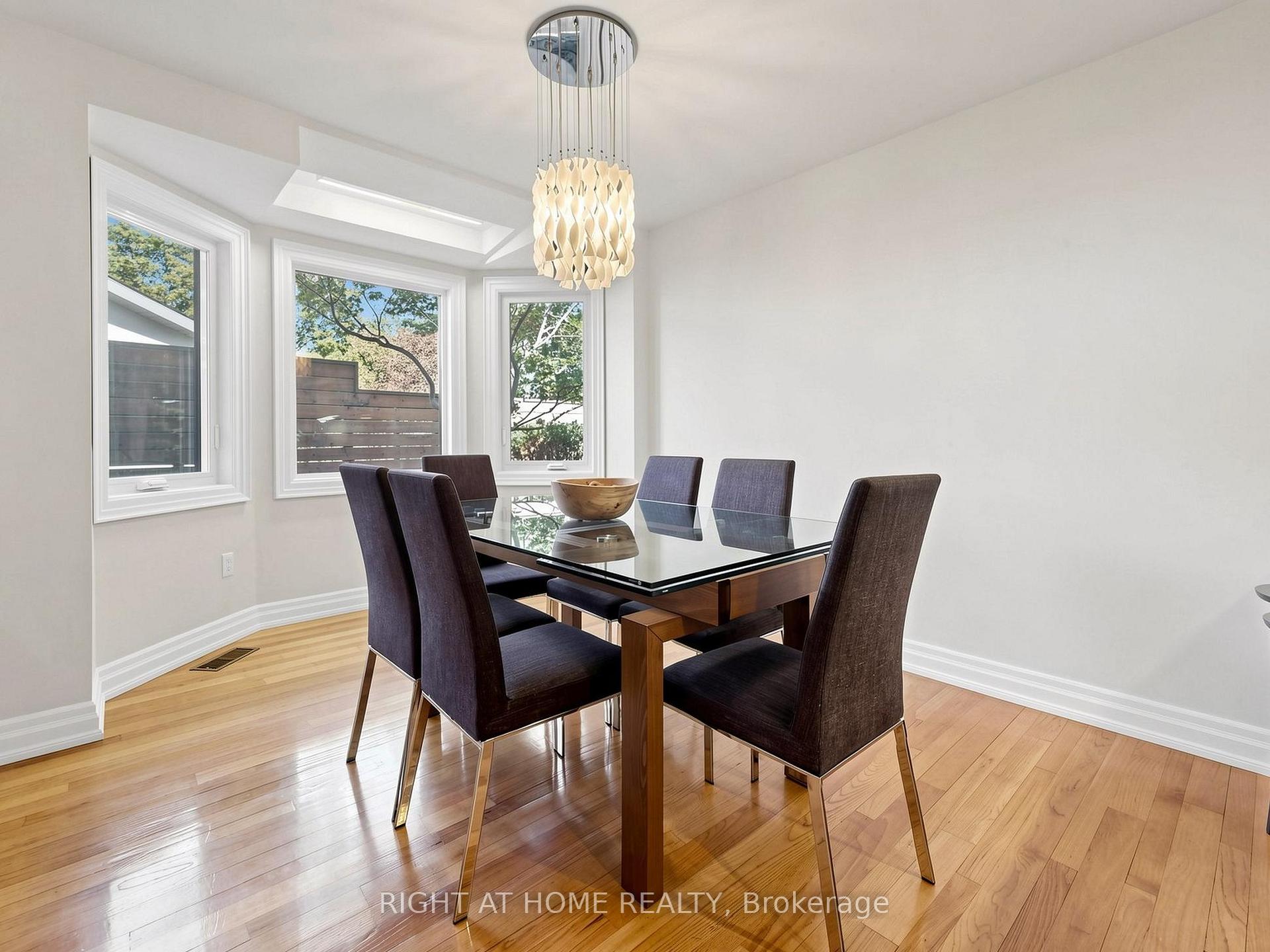 Photo 49 of 4 Grovetree Road, Etobicoke, Thistletown-Beaumonde Heights — HOMEH