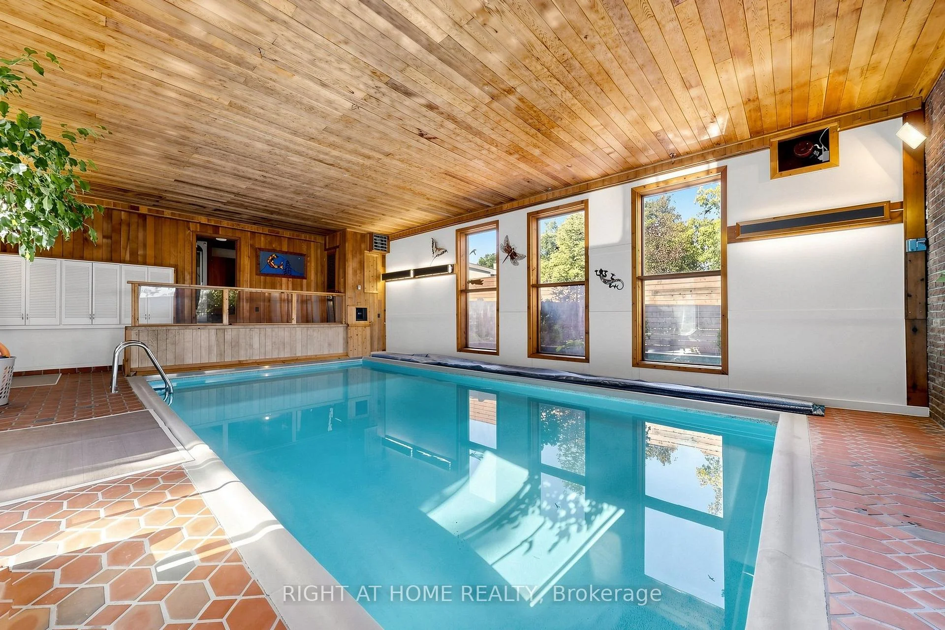 Photo 53 of 4 Grovetree Road, Etobicoke, Thistletown-Beaumonde Heights — HOMEH