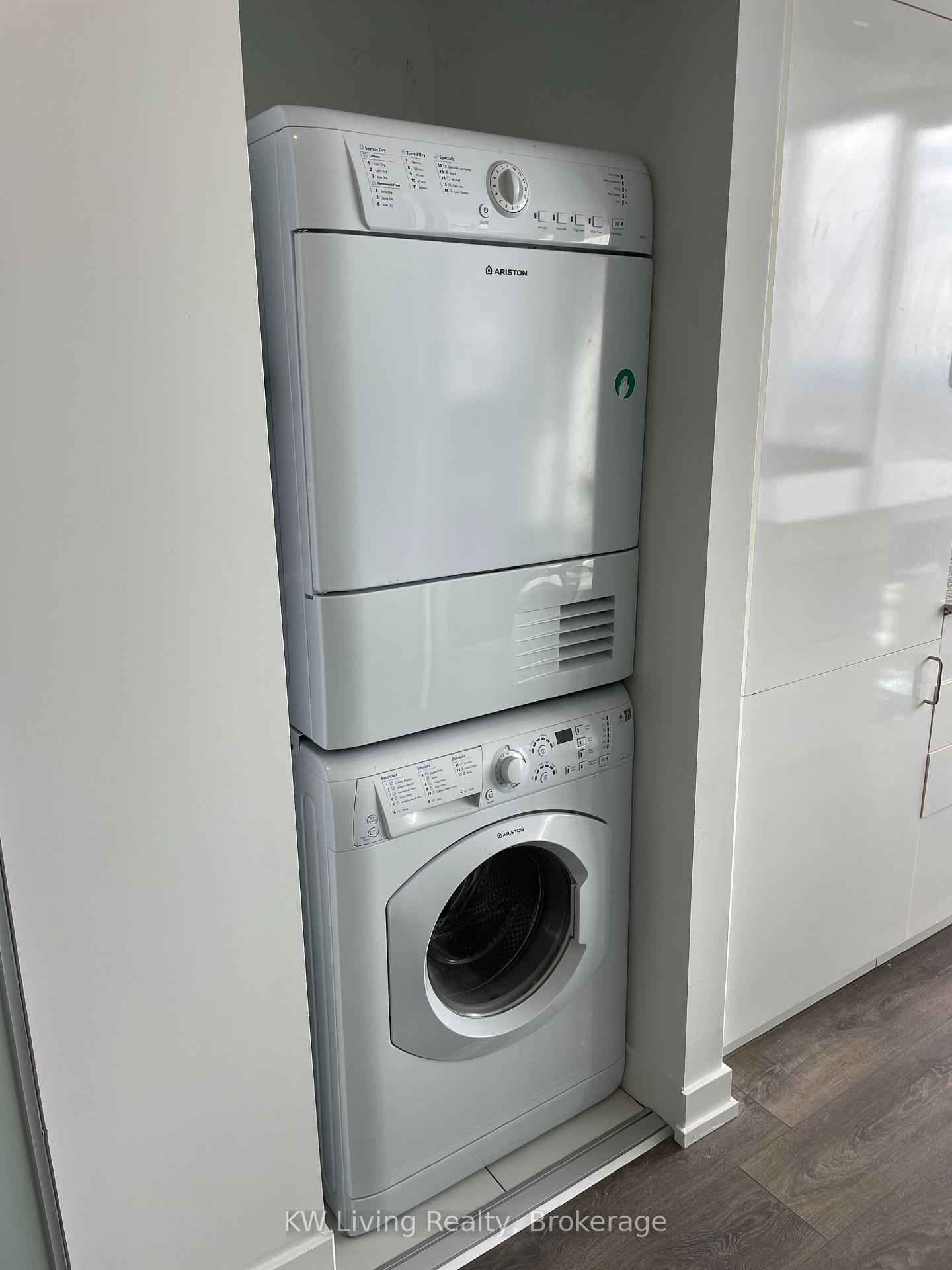 Photo 15 of Unit Ph301, 426 University Avenue, Toronto, Kensington-Chinatown — HOMEH